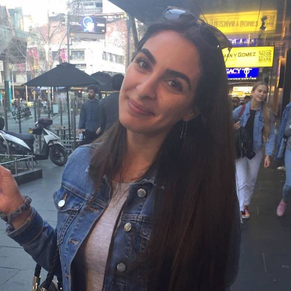 Meet your Posher, Cinzia - Picture 1 of 1